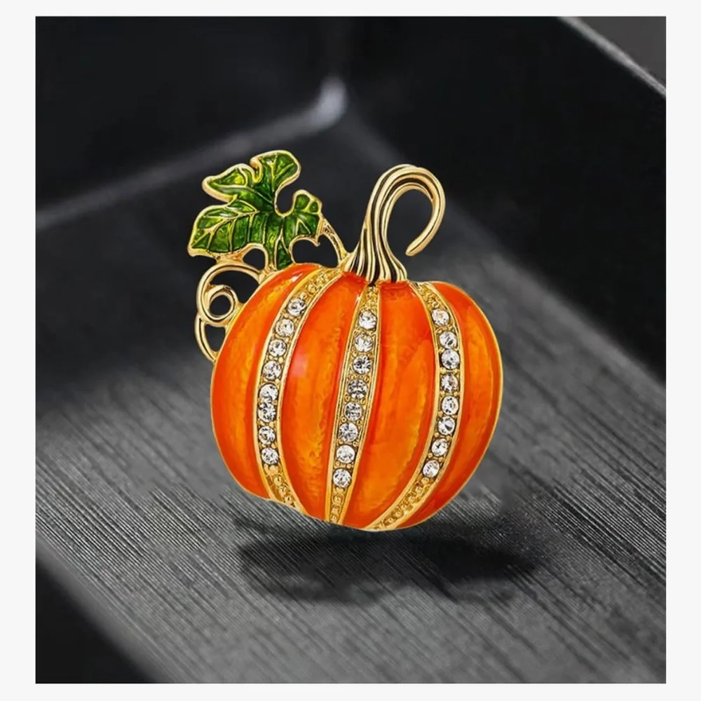 🆕 Rhinestone Pumpkin Brooch Pin for Women